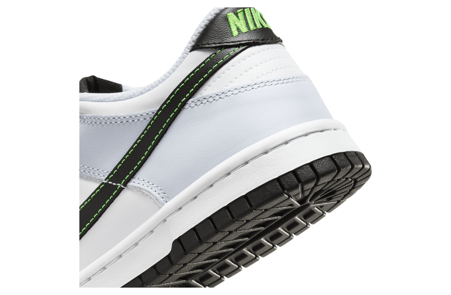 Nike Dunk Low GS White / Green Strike