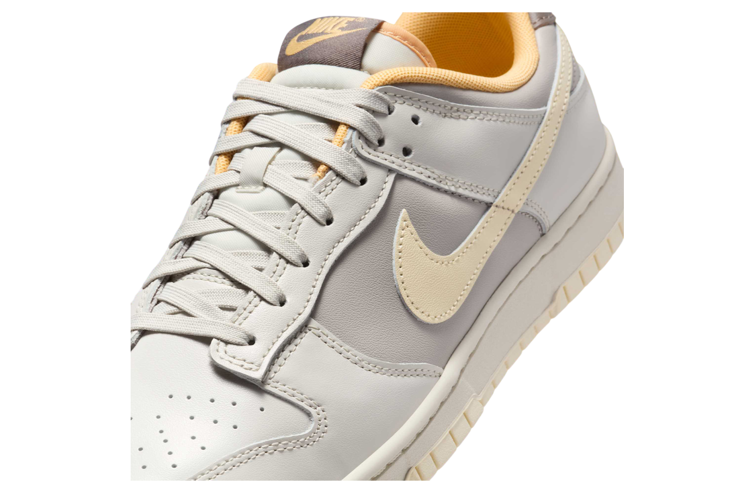 Nike Dunk Low Light Bone / Light Wild Mango