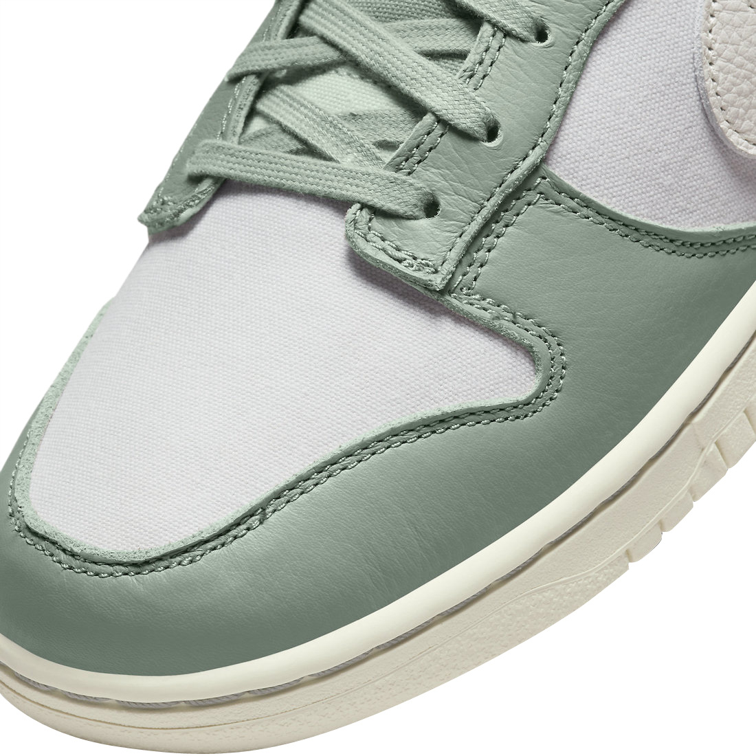 Nike Dunk Low Mica Green