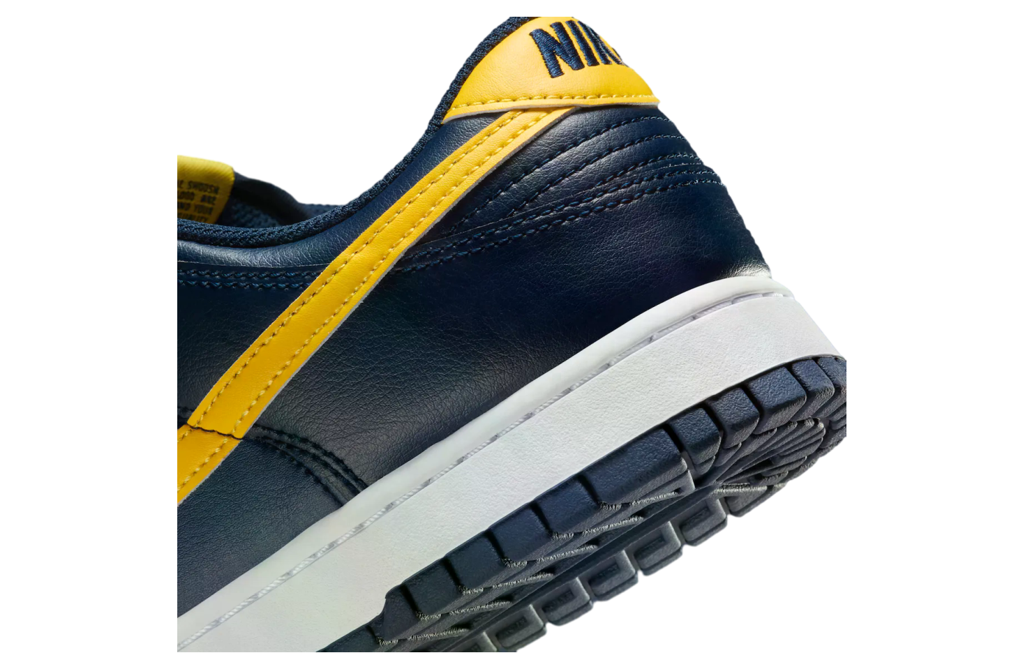 Nike Dunk Low Michigan 2026