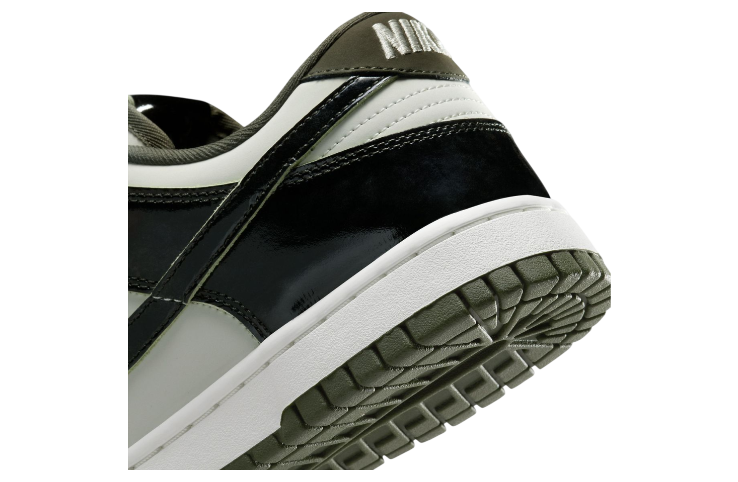 Nike Dunk Low Panda Olive