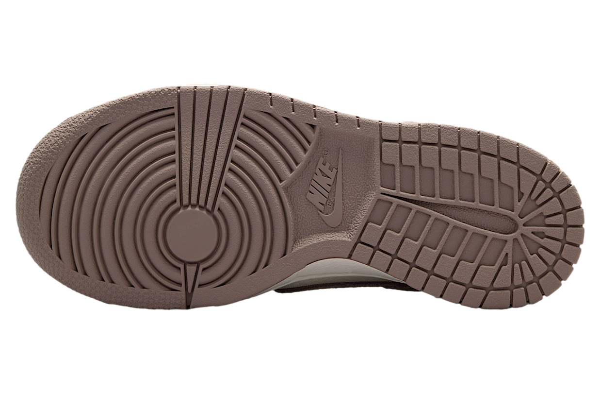 Nike Dunk Low SE GS Pale Ivory / Taupe Haze