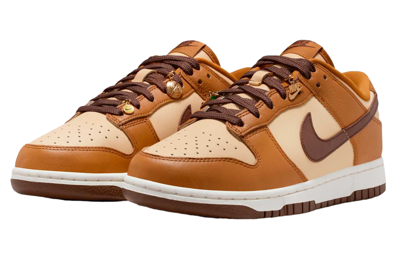 Nike Dunk Low SE WMNS Desert Ochre / Fauna Brown
