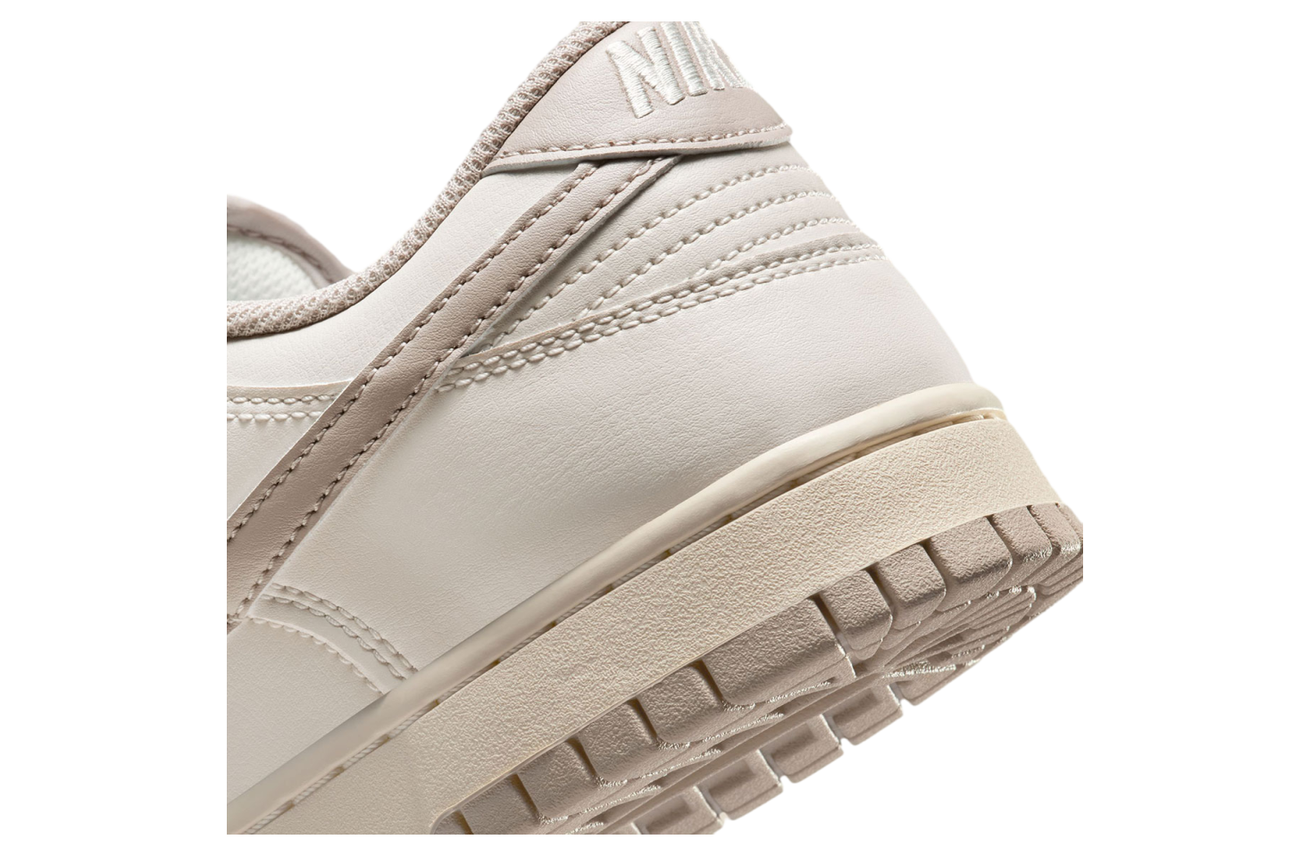 Nike Dunk Low Soft Pearl / Cream
