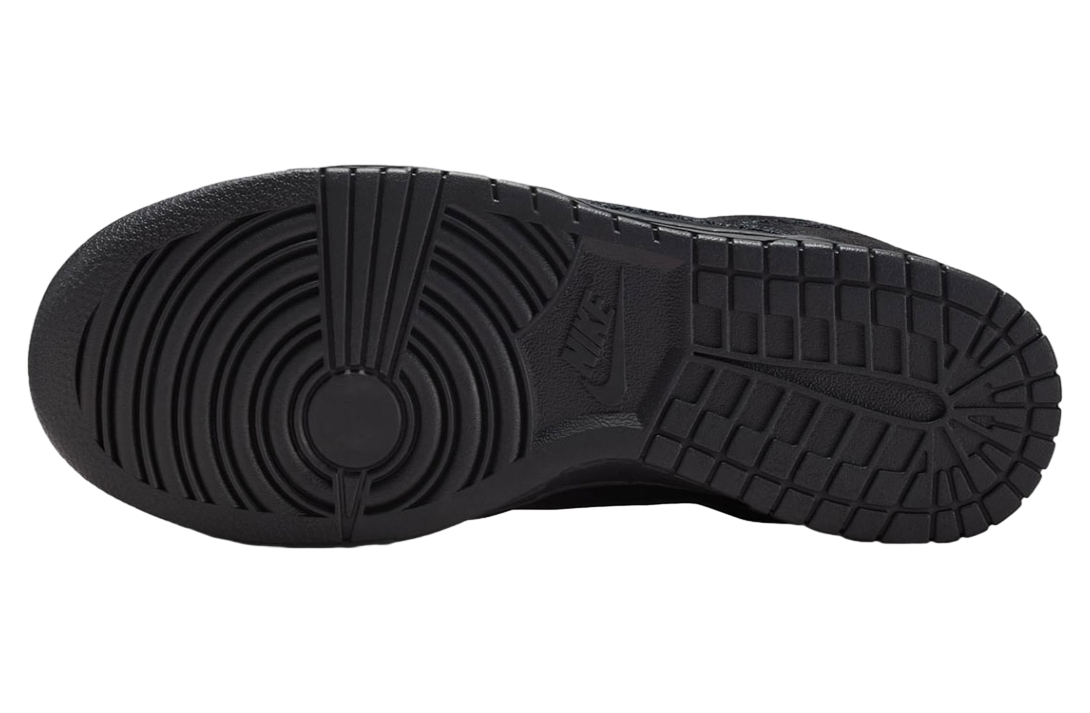 Nike Dunk Low Triple Black