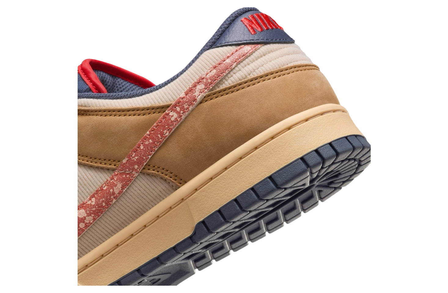 Nike Dunk Low Wheat / Sanddrift