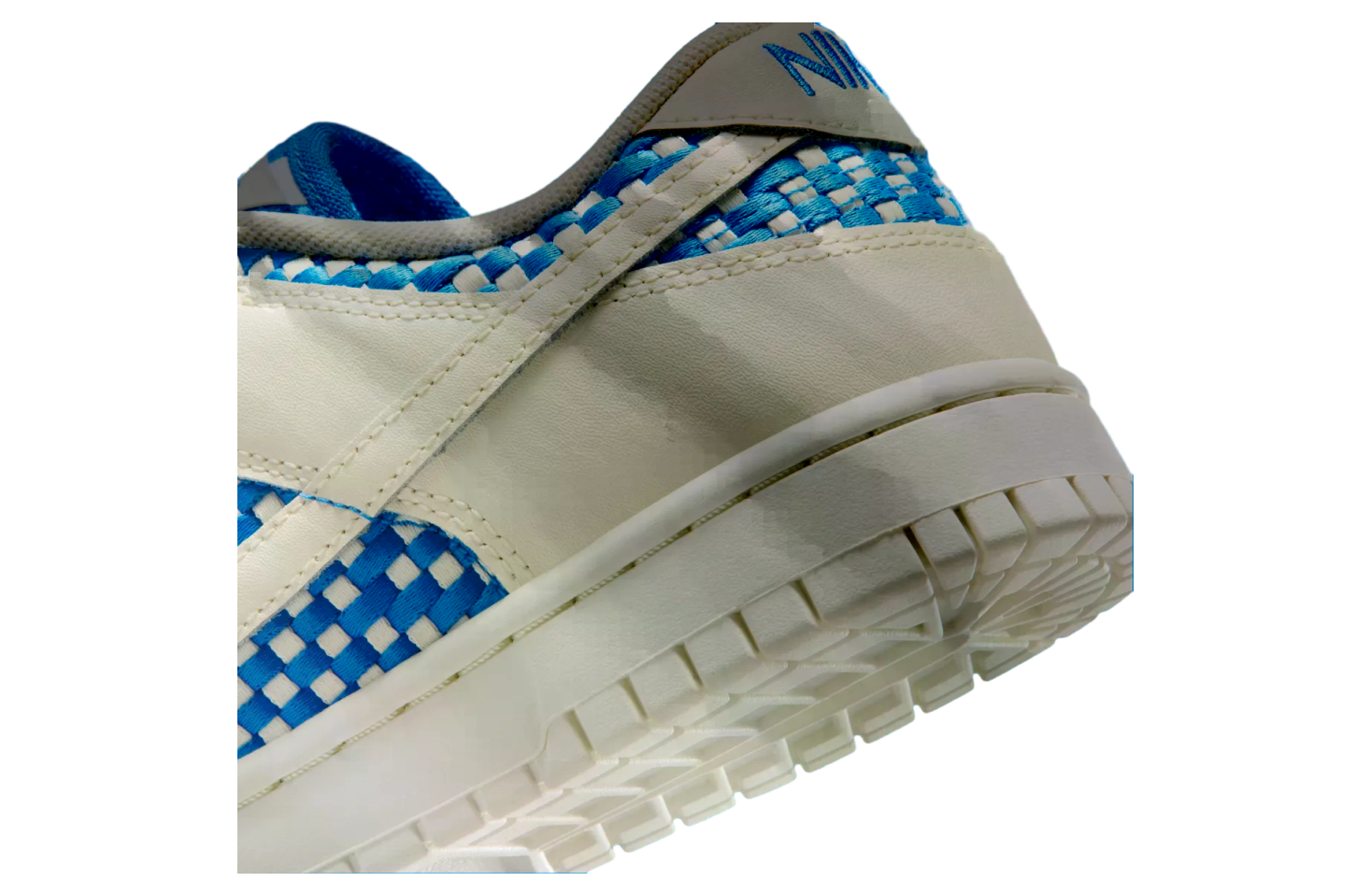 Nike Dunk Low Wind Down, Feet Up