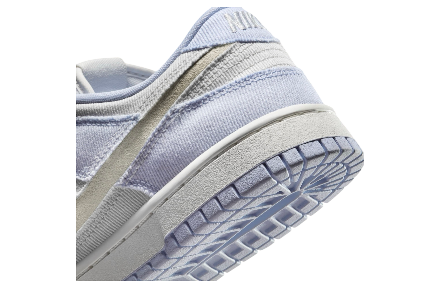 Nike Dunk Low WMNS Ghost Denim