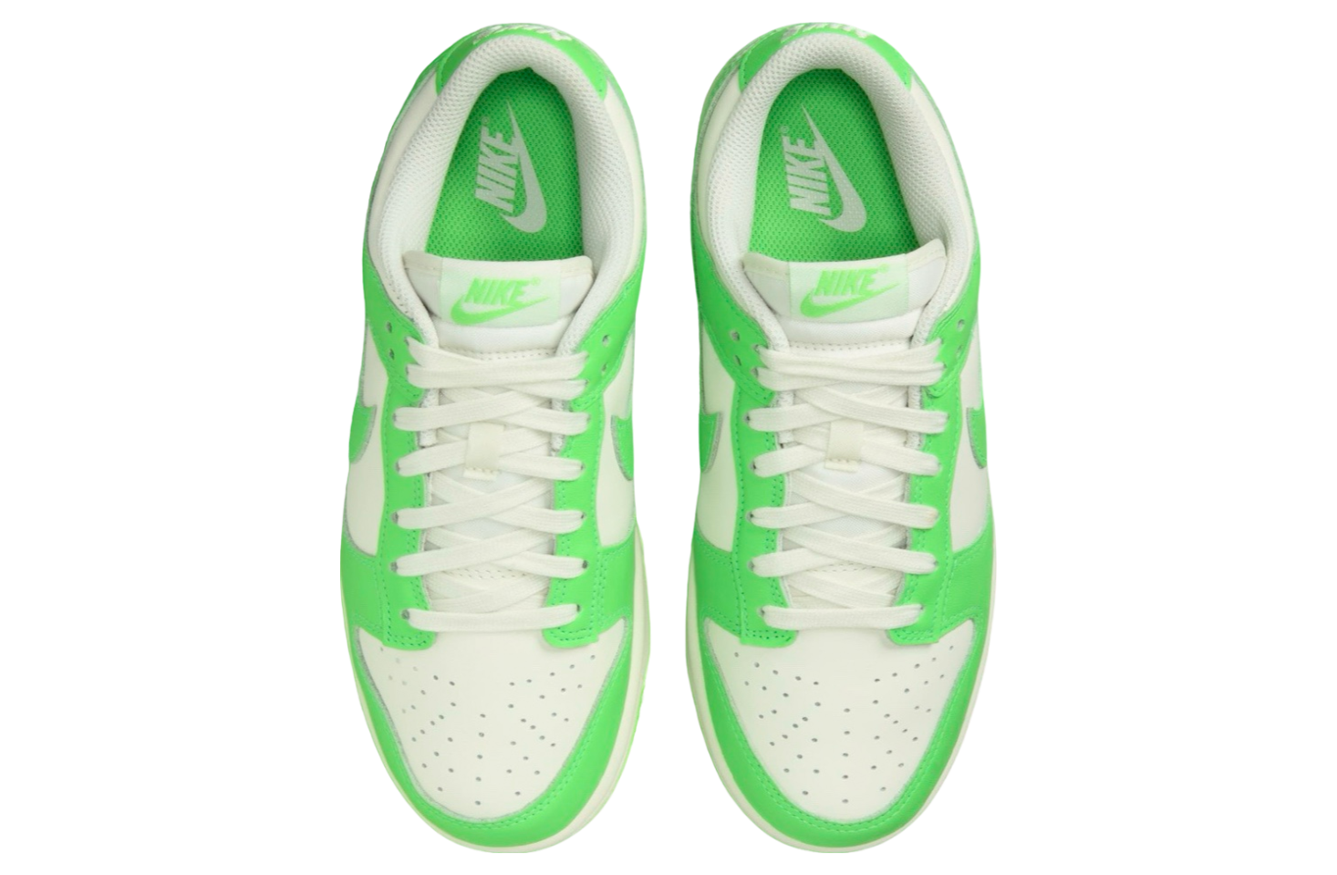 Nike Dunk Low WMNS Green Strike / Sail