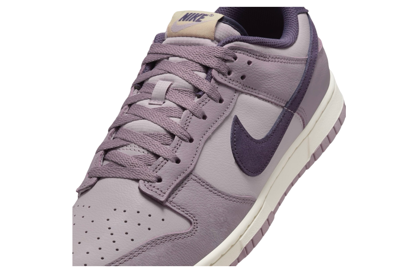 Nike Dunk Low WMNS Light Violet Ore