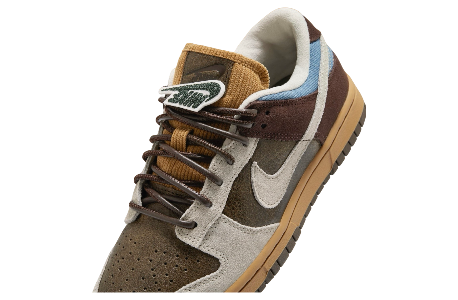 Nike Dunk Low WMNS Love & Peace