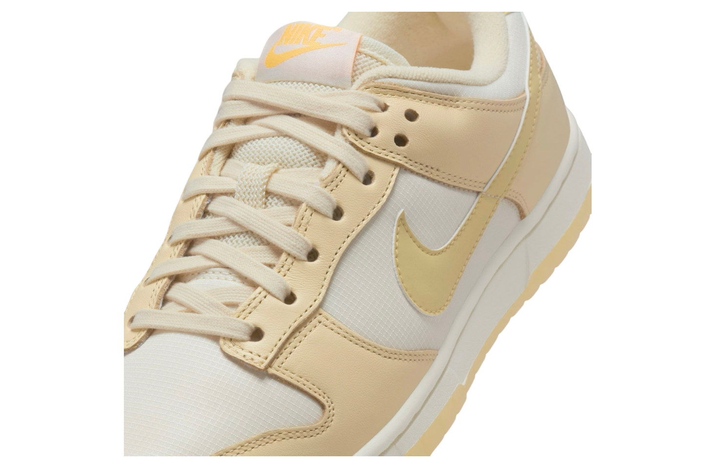 Nike Dunk Low WMNS Muslin / Team Gold