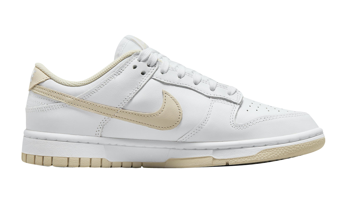 Nike Dunk Low WMNS Pearl White