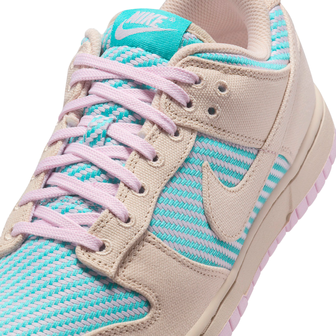 Nike Dunk Low WMNS Sanddrift Dusty Cactus