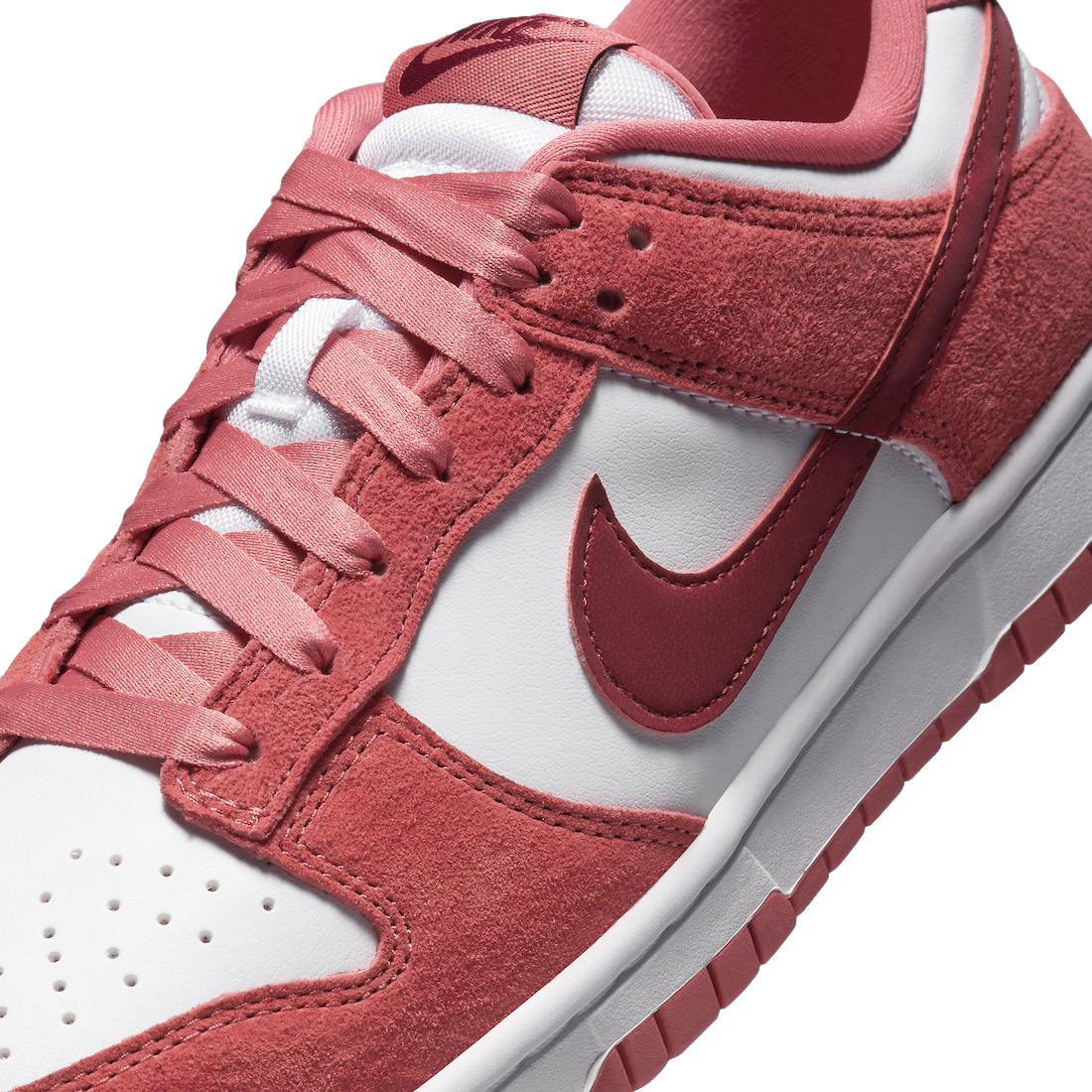 Nike Dunk Low WMNS Valentine’s Day FQ7056-100