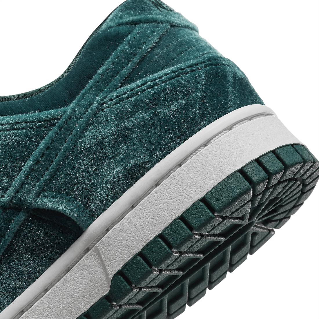 Nike Dunk Low WMNS Velvet Teal