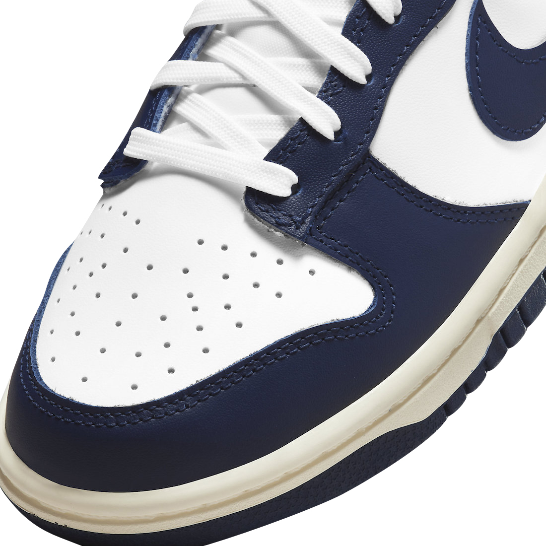 Nike Dunk Low WMNS Vintage Navy