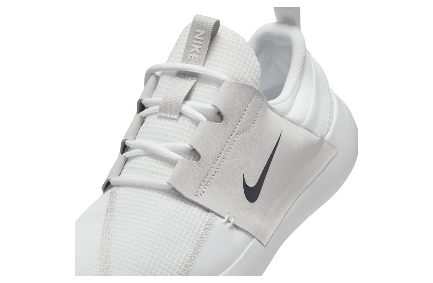 Nike E-Series AD Summit White / Light Bone