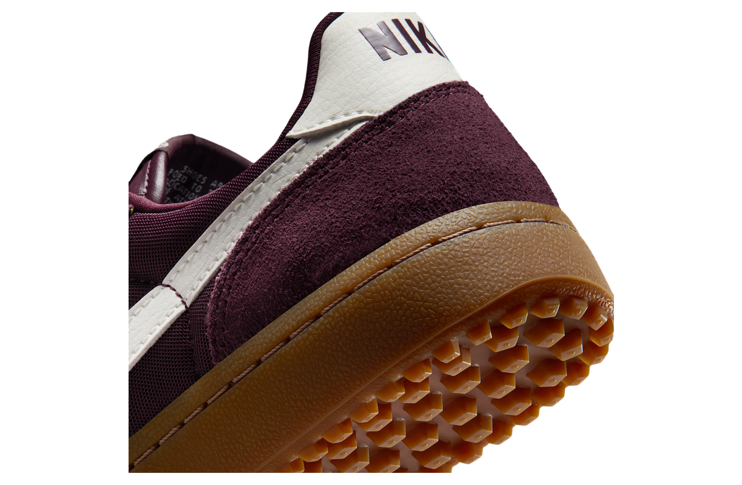 Nike Field General WMNS Burgundy Crush / Gum Dark Brown