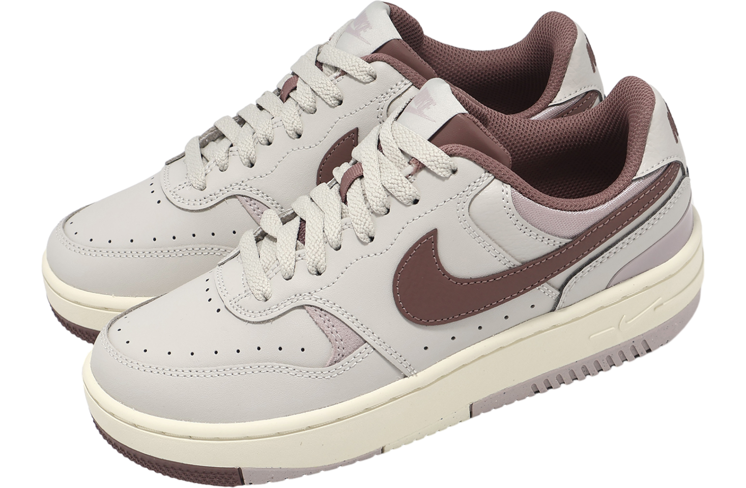 Nike Gamma Force WMNS Light Bone / Platinum Violet - Mar