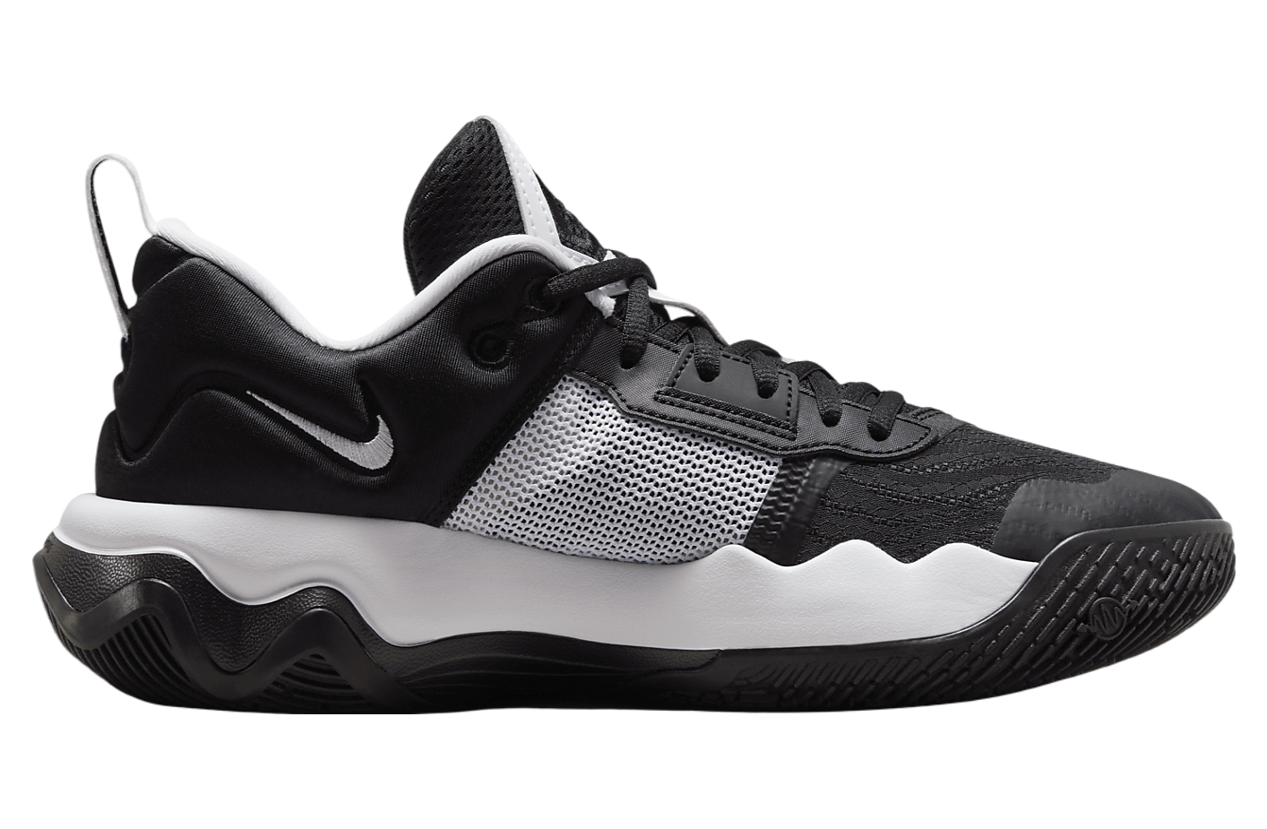 Nike Giannis Immortality 3 Black / White