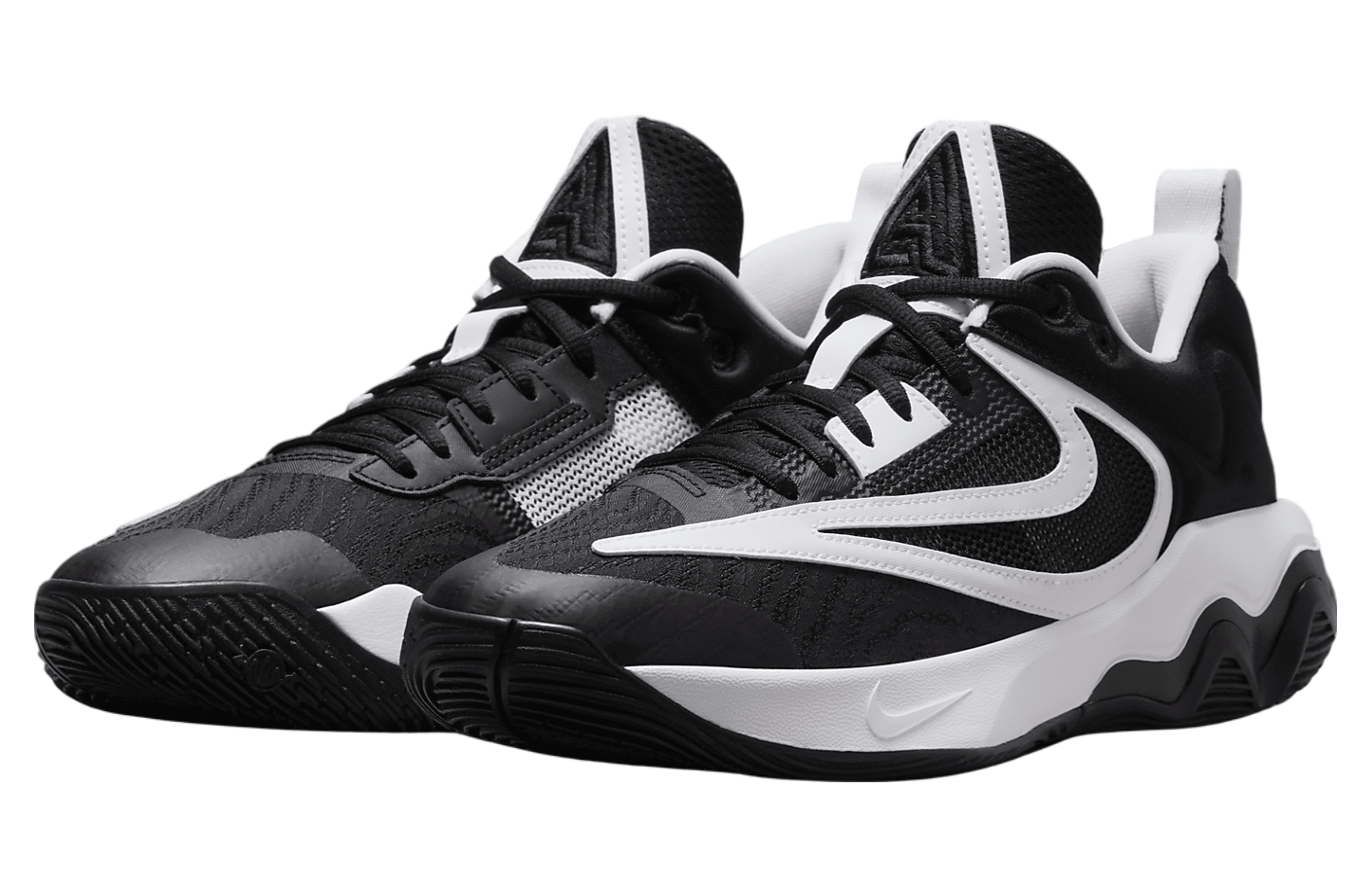 Nike Giannis Immortality 3 Black / White