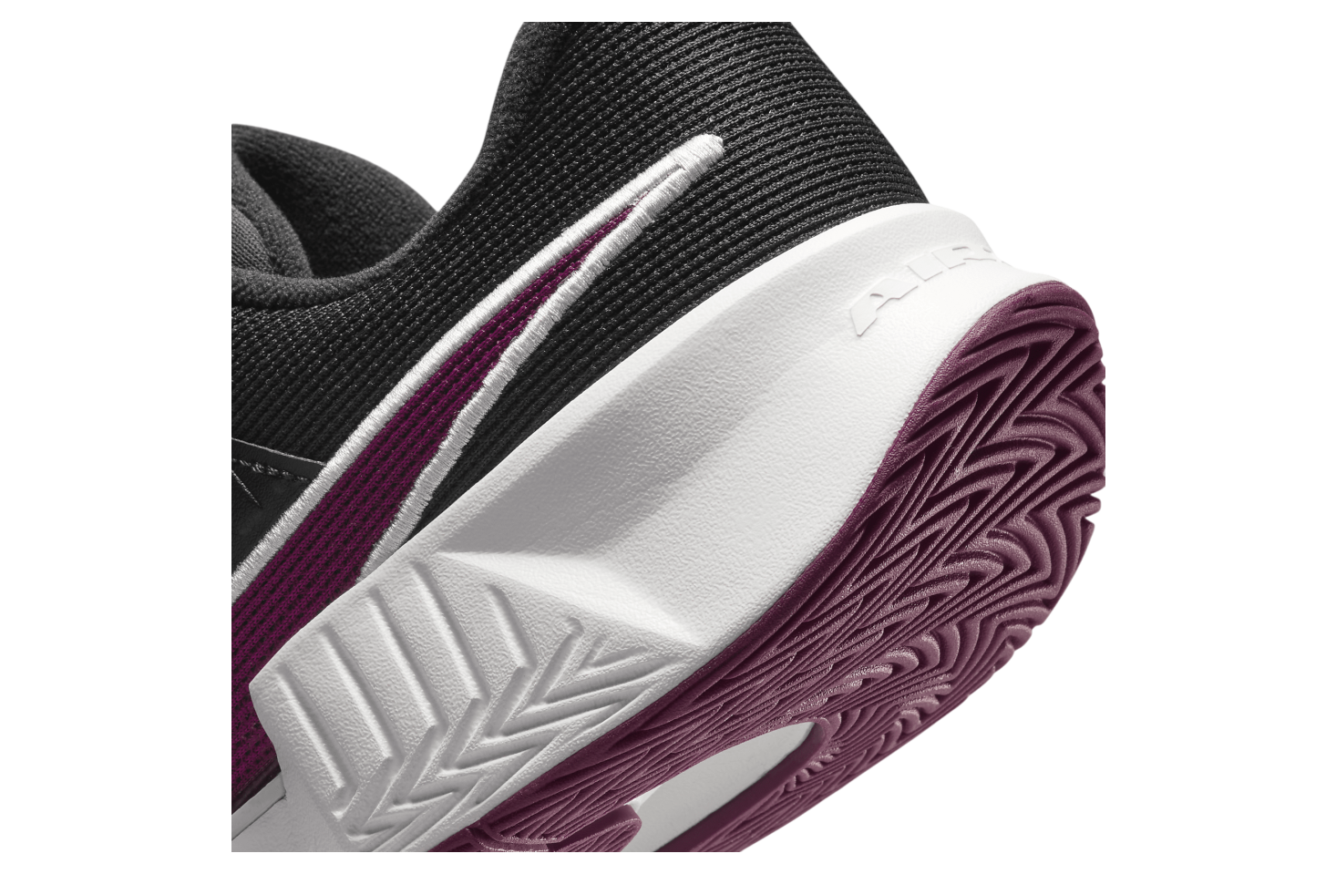 Nike GP Challenge Pro Dark Smoke Grey / Sangria