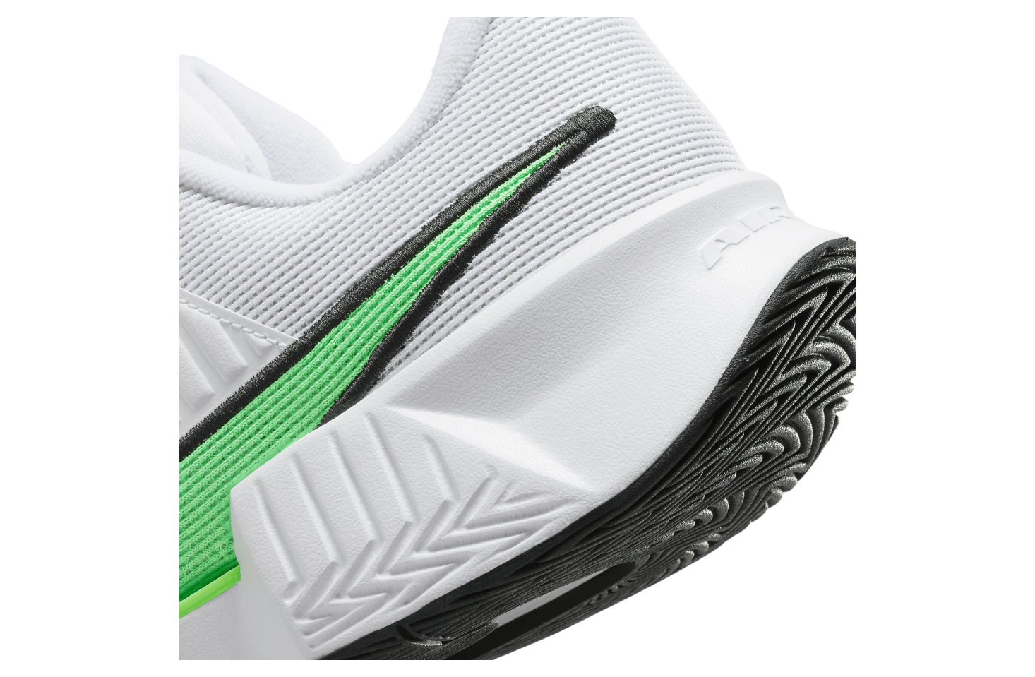 Nike GP Challenge Pro White / Poison Green