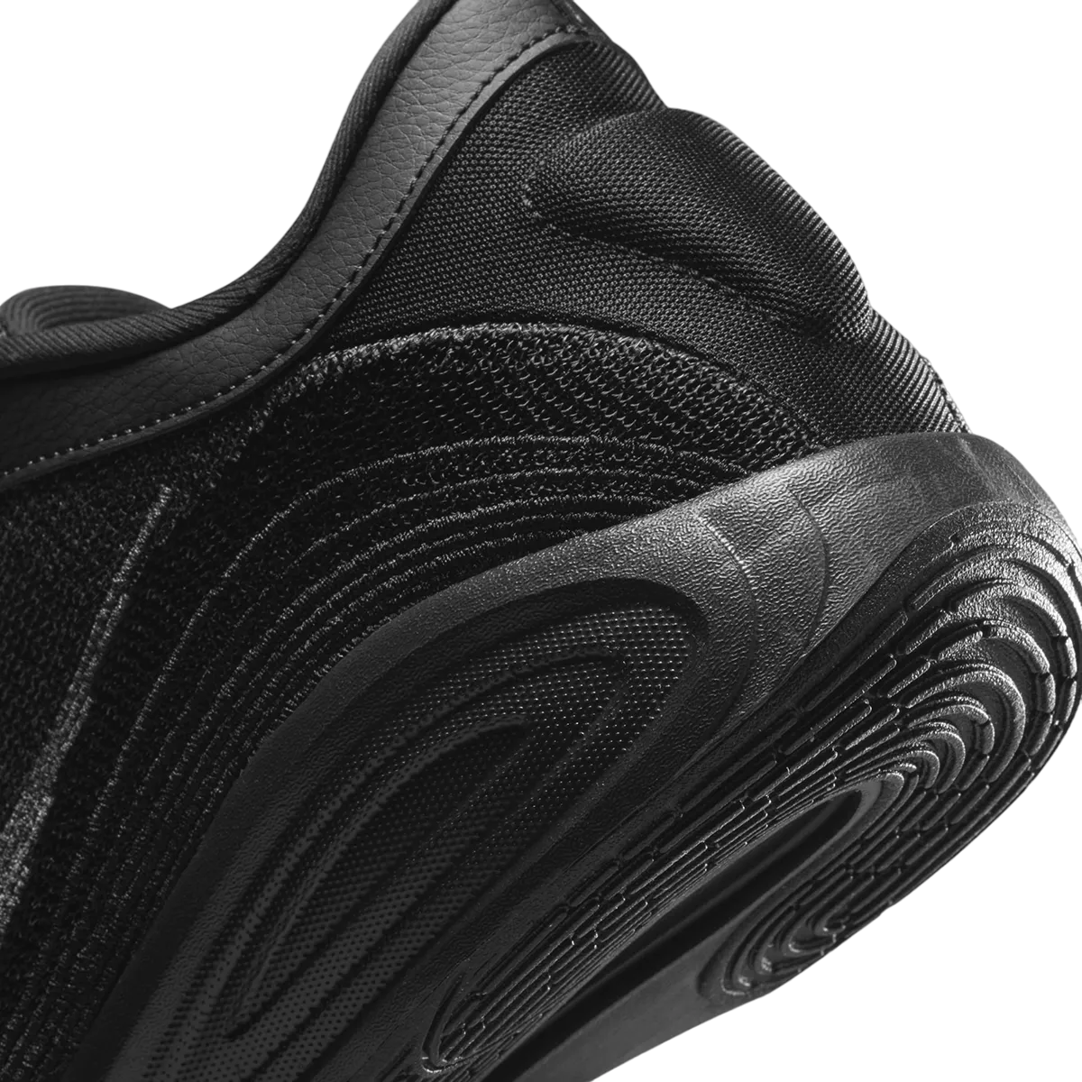 Nike GT Hustle Academy Triple Black