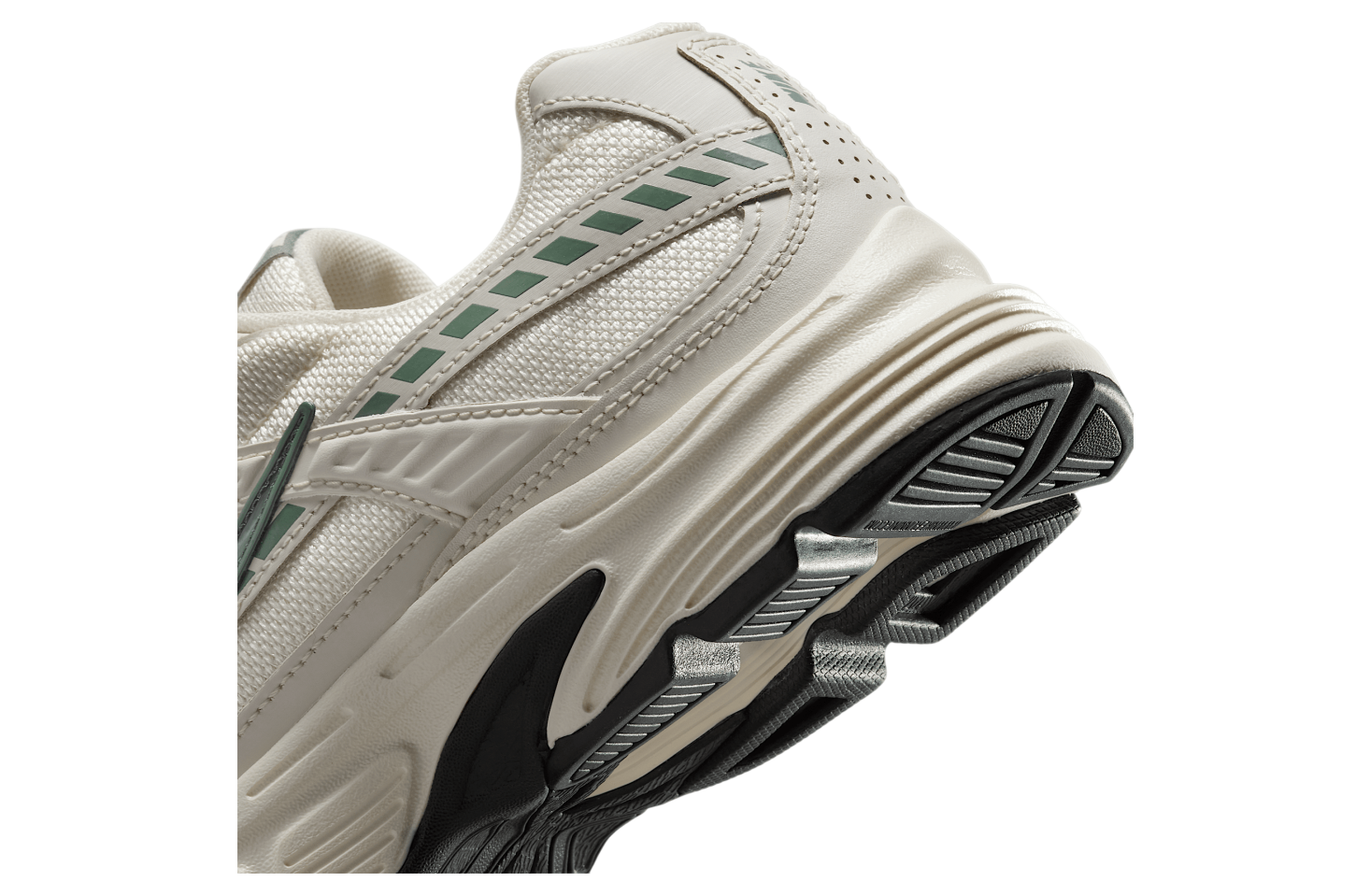 Nike Initiator WMNS Soft Pearl / Light Orewood Brown