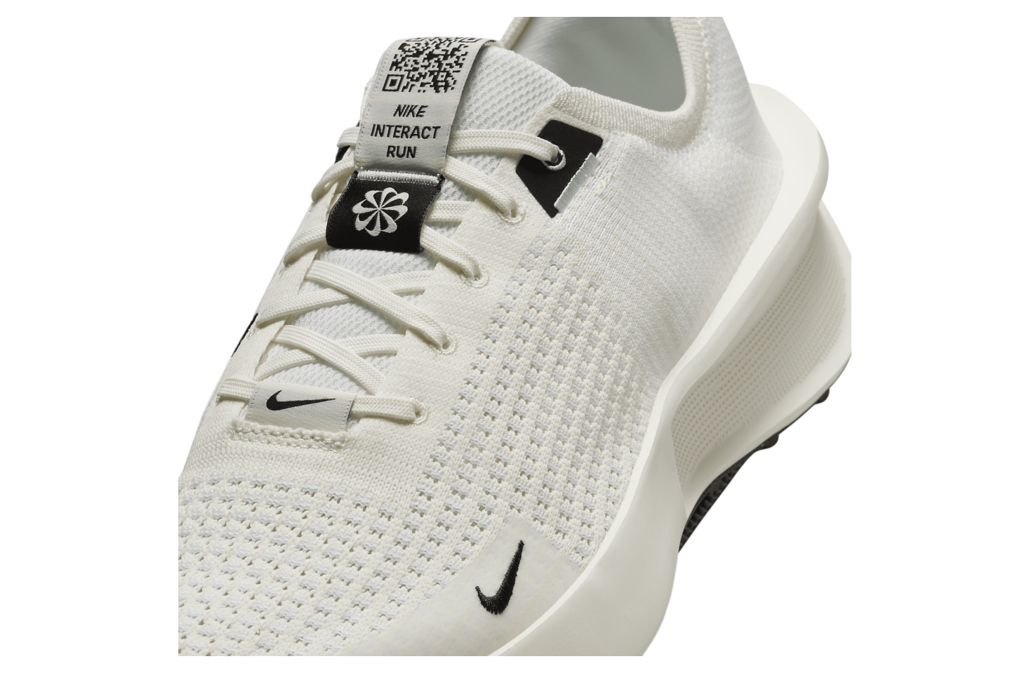 Nike Interact Run SE Sail / White