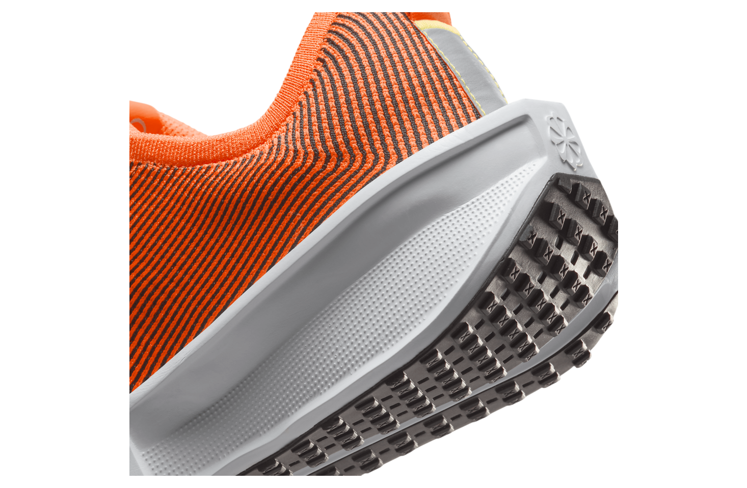 Nike Interact Run SE Total Orange / Football Grey