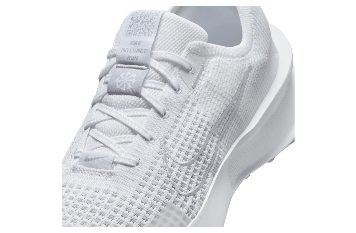 Nike Interact Run White / Wolf Grey