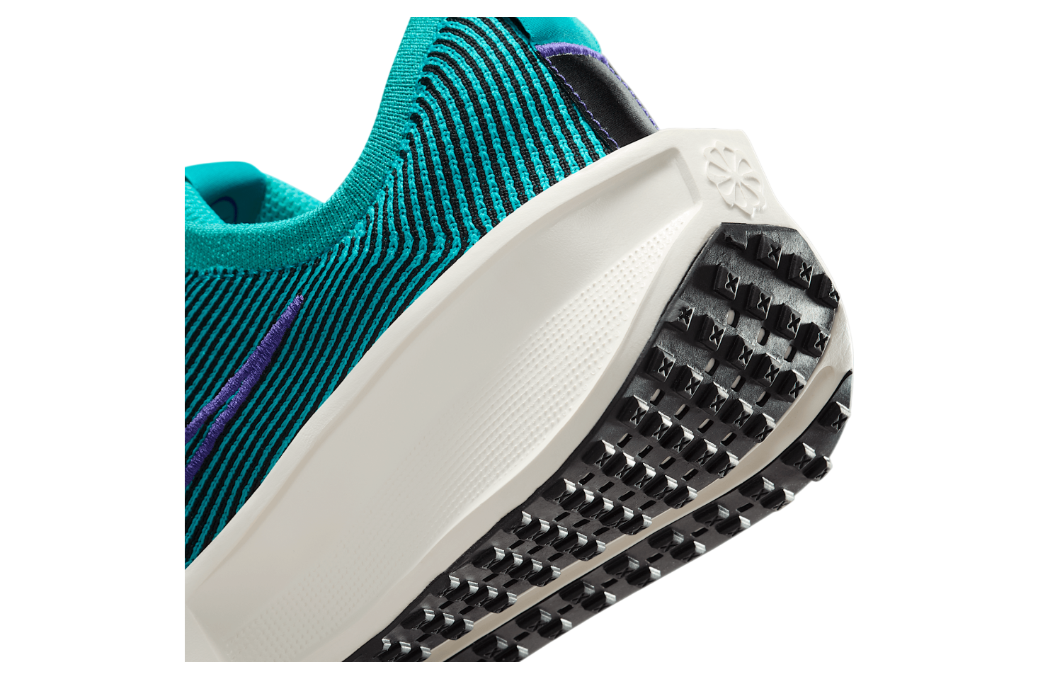 Nike Interact Run Wmns Dusty Cactus / Sail