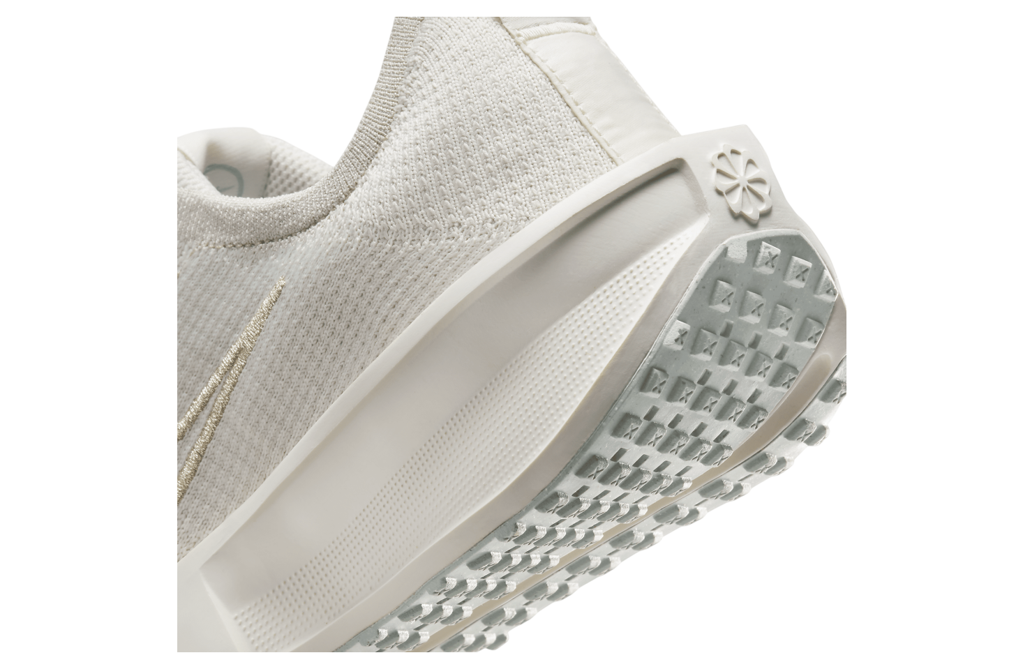 Nike Interact Run WMNS Light Bone / Sail