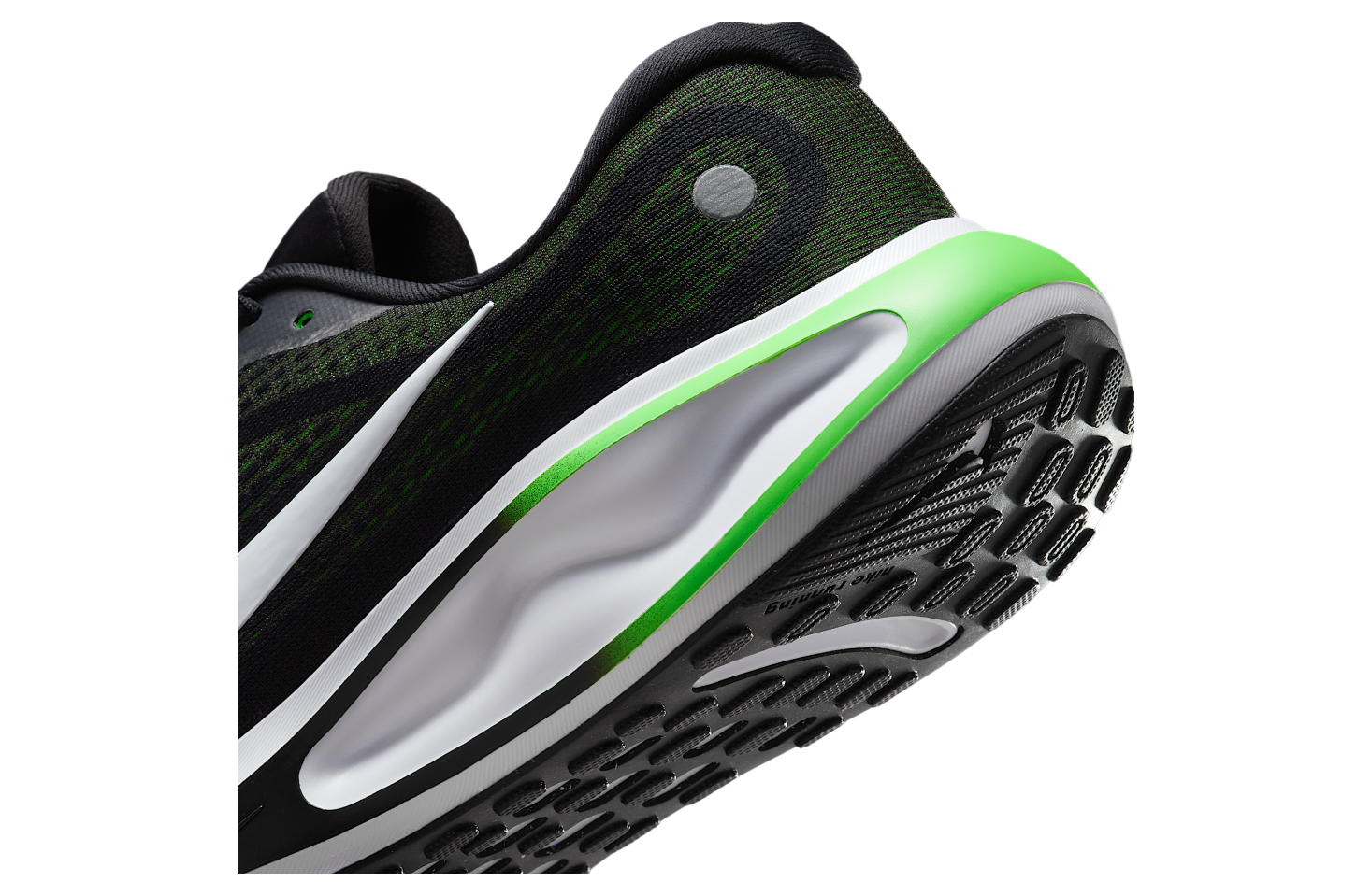 Nike Journey Run Black / Green Strike
