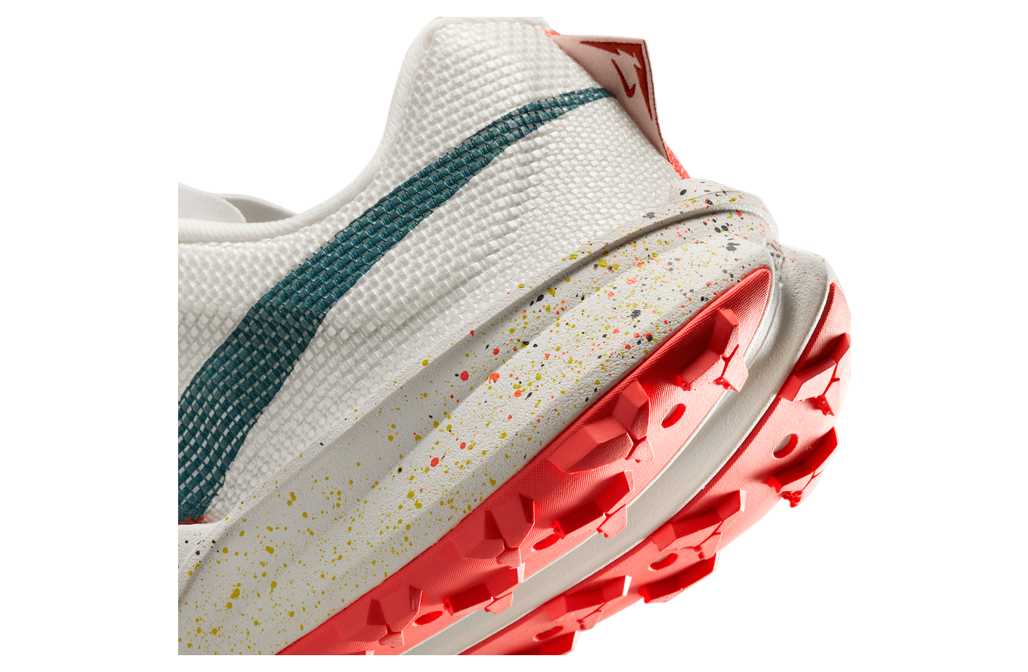 Nike Kiger 10 Summit White / Magic Ember