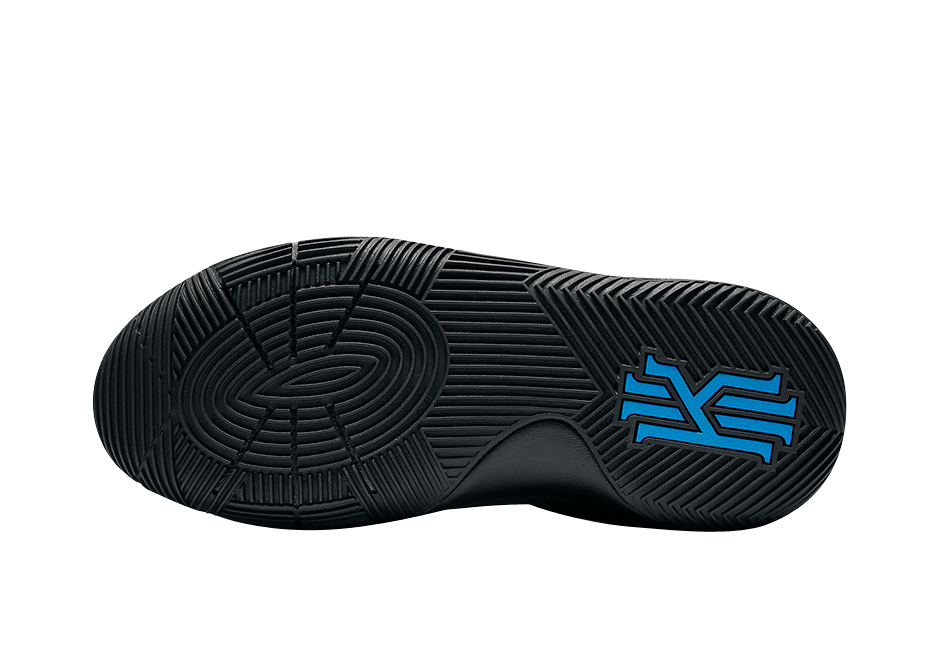 Nike Kyrie 2 GS - Wet 826673005