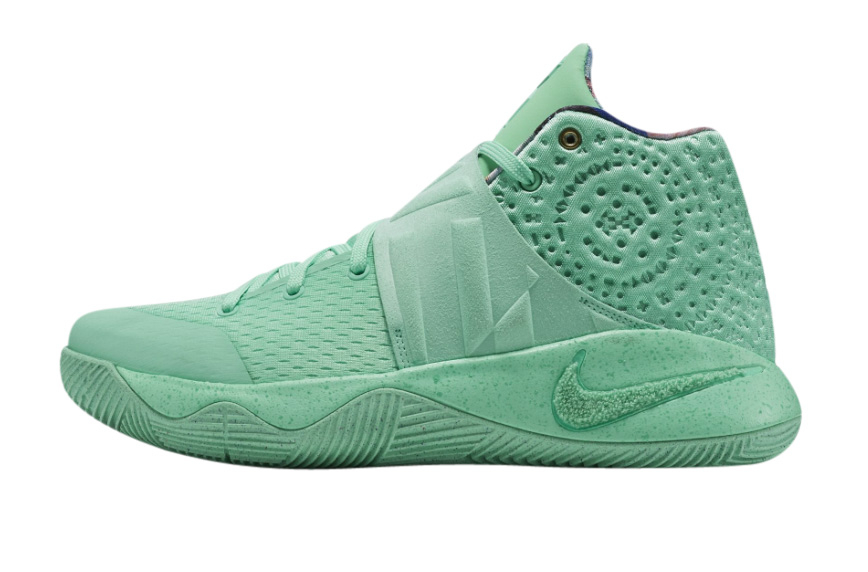 Nike Kyrie 2 What The Green - Dec 2016 - 914681-300