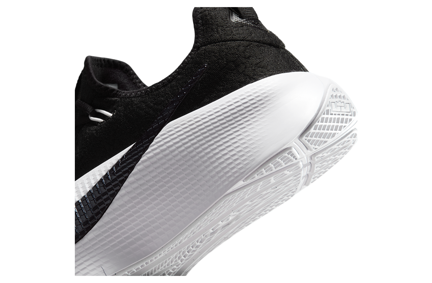 Nike Lebron TR 1 Black / White