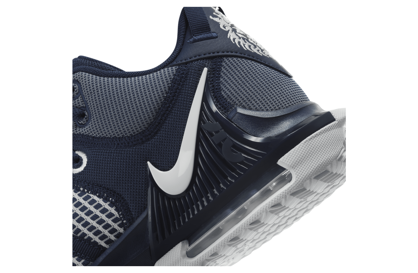 Nike LeBron Witness 7 Midnight Navy / White