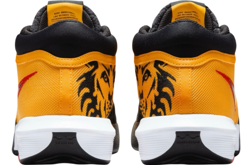 Nike LeBron Witness 8 Bruce Lee