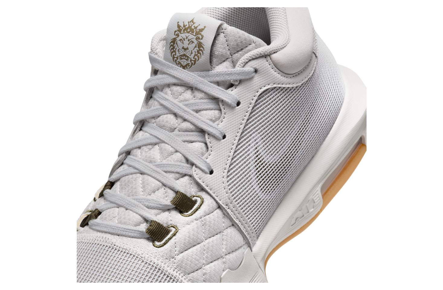 Nike Lebron Witness 8 Light Iron Ore / Sail