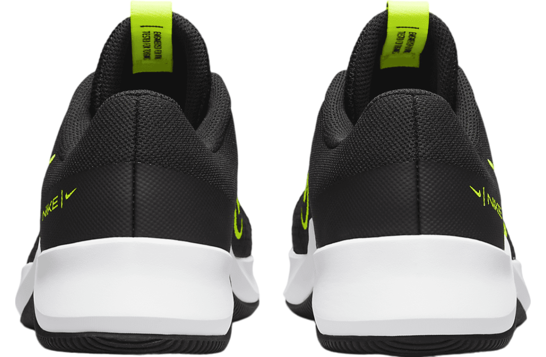 Nike MC Trainer 2 Black / Volt