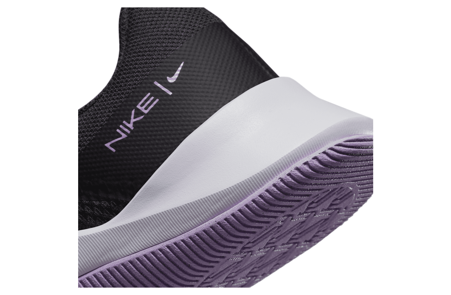 Nike MC Trainer 2 WMNS Black / Viotech