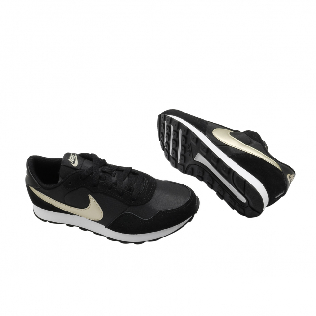 Nike MD Valiant GS Black Metallic Gold Star