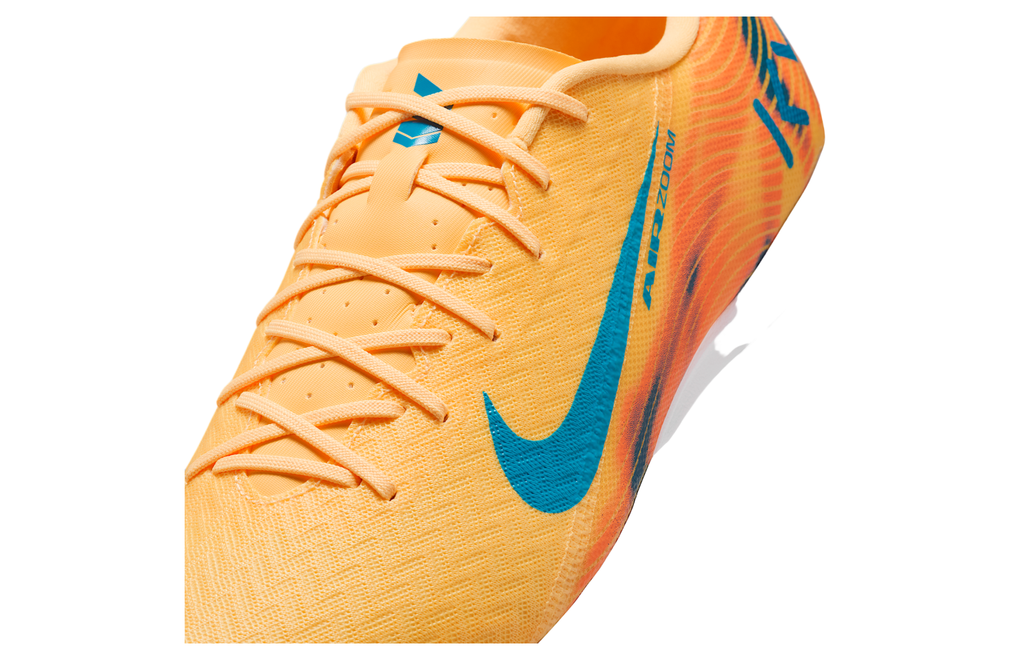 Nike Mercurial Vapor 16 Academy Kylian Mbappe Low Ic Melon Tint / Igloo