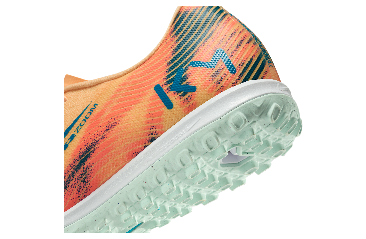 Nike Mercurial Vapor 16 Academy Kylian Mbappé Low TF Melon Tint / Igloo