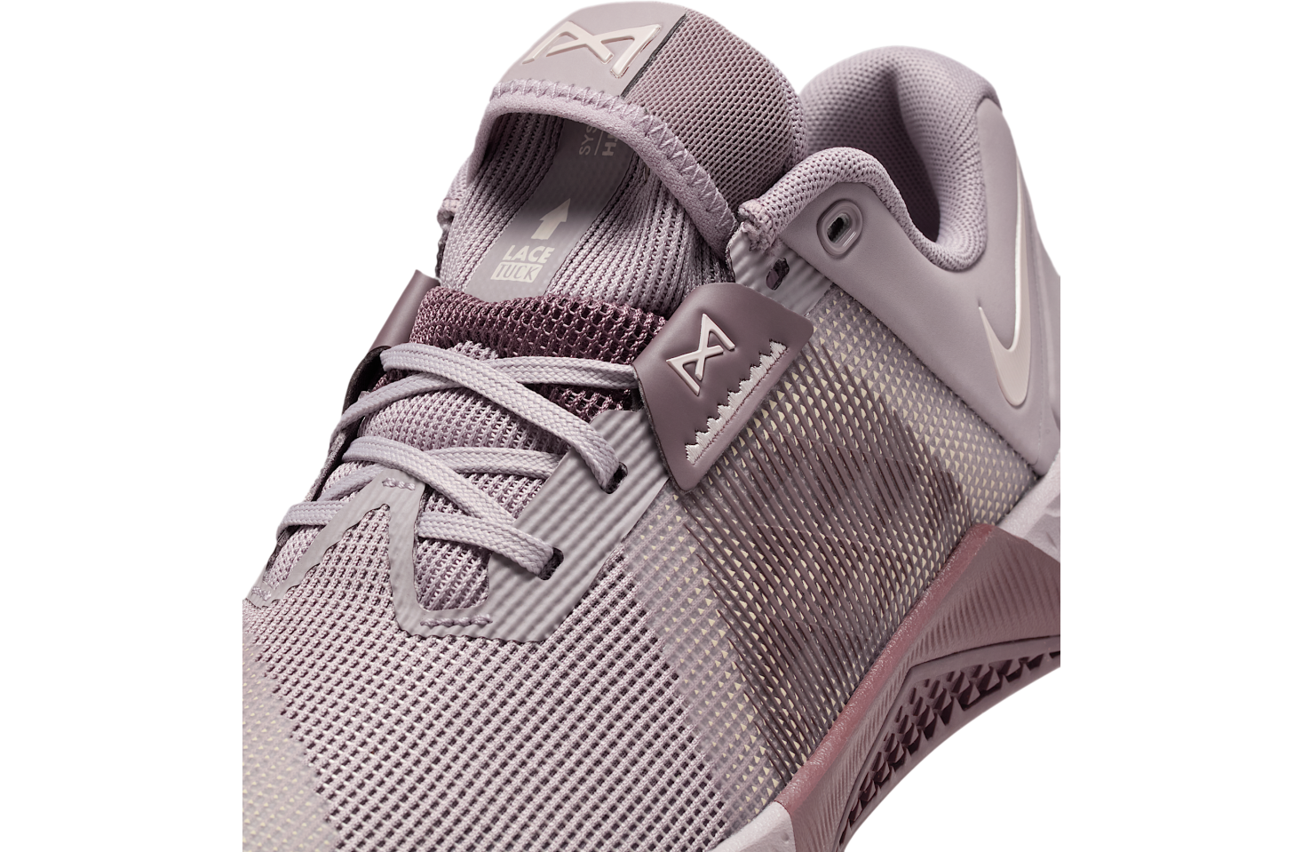 Nike Metcon 10 WMNS Light Violet Ore / Tattoo / Silt Red