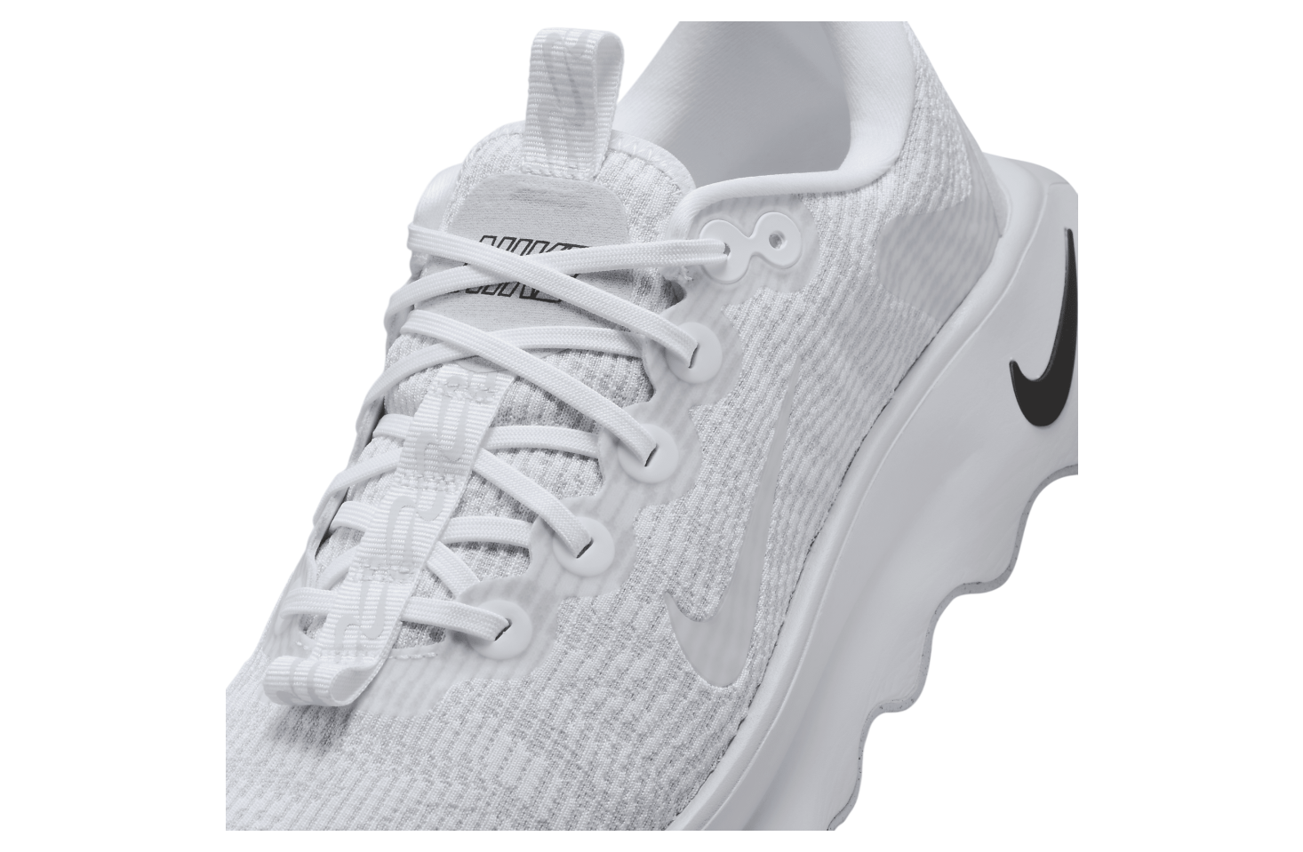 Nike Motiva White / Black